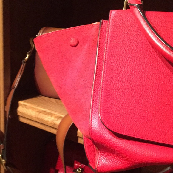 Celine Red Calfskin Suede Medium Trapeze - Picture 6 of 8